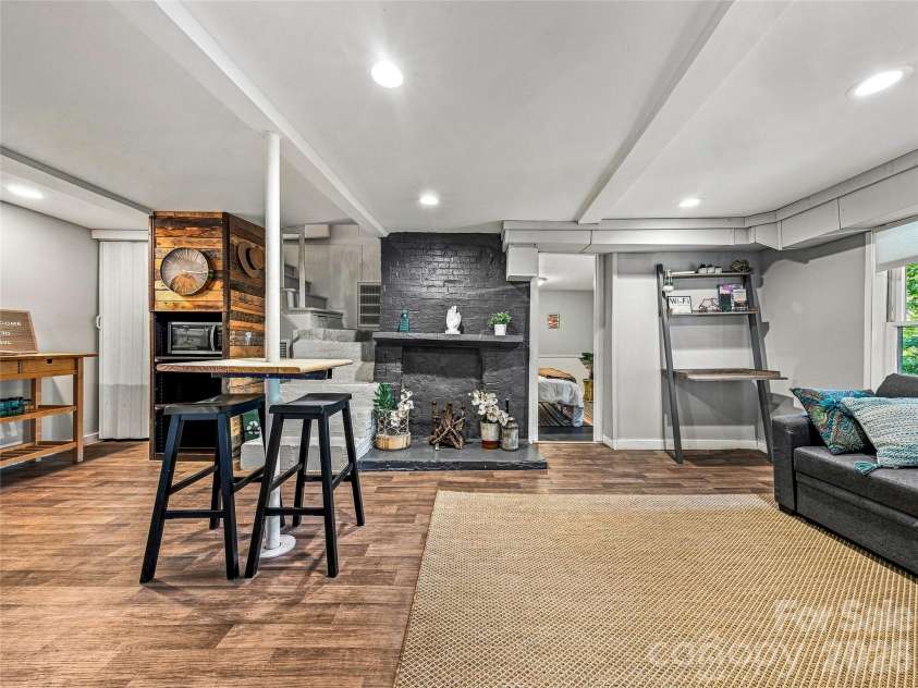 91 Deaver Street, Asheville, NC 28806.  MLS# CAR4424002, YatesRealty ID 50699. 