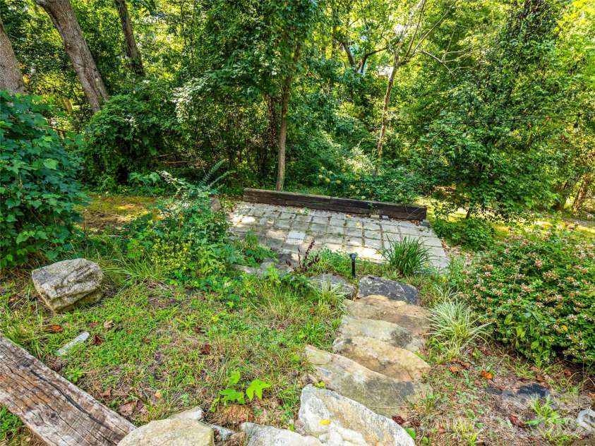 91 Deaver Street, Asheville, NC 28806.  MLS# CAR4424002, YatesRealty ID 50699. 