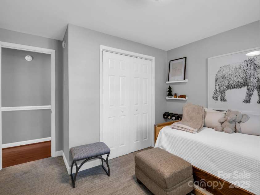 2340 24th Avenue, Hickory, NC 28601.  MLS# CAR4314509, YatesRealty ID 507. 