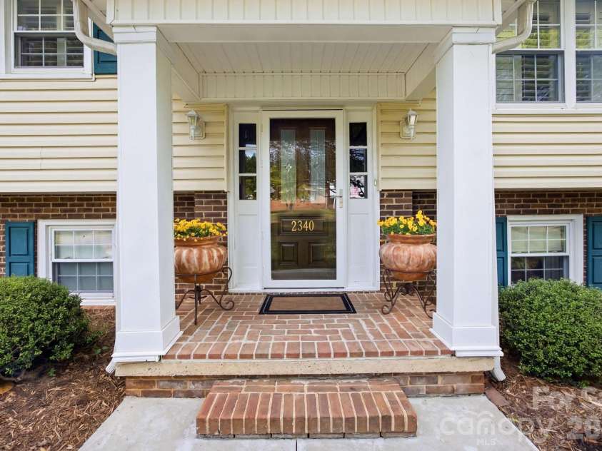 2340 24th Avenue, Hickory, NC 28601.  MLS# CAR4373971, YatesRealty ID 507. 