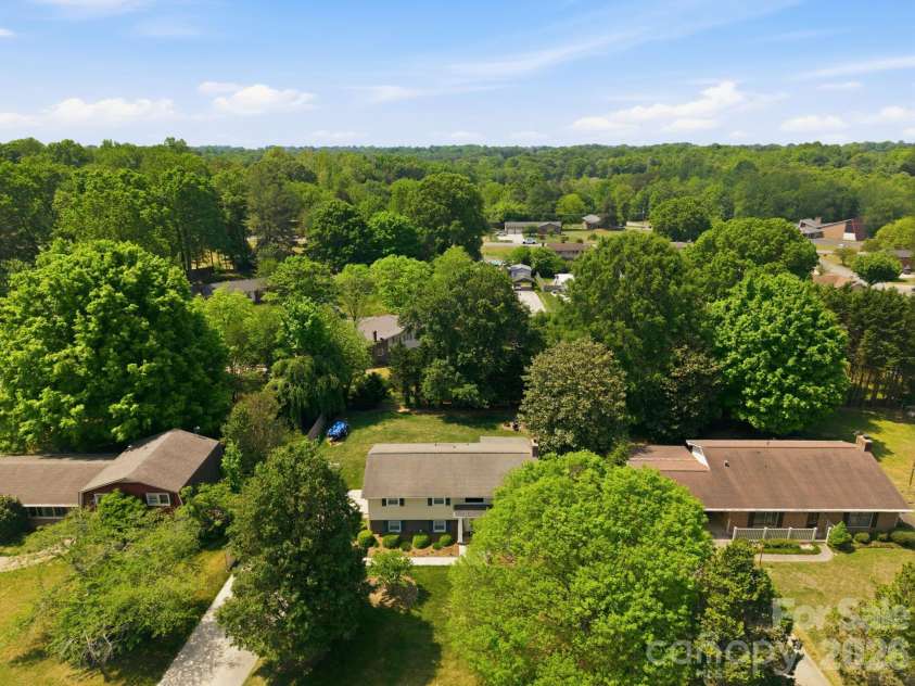 2340 24th Avenue, Hickory, NC 28601.  MLS# CAR4373971, YatesRealty ID 507. 