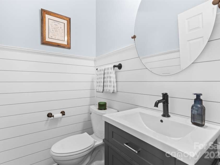 2569 Lower Assembly Drive, Fort Mill, SC 29708.  MLS# CAR4243533, YatesRealty ID 5070. Powder Room