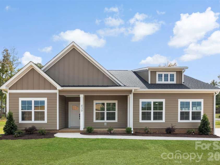 430 Fulton Drive, Kings Mountain, NC 28086.  MLS# CAR4310463, YatesRealty ID 5070. 