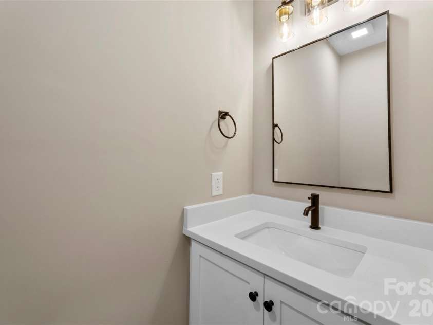 430 Fulton Drive, Kings Mountain, NC 28086.  MLS# CAR4310463, YatesRealty ID 5070. 
