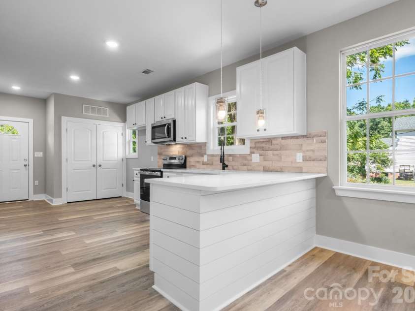111 Clay Street, Lowell, NC 28098.  MLS# CAR4424138, YatesRealty ID 50700. 