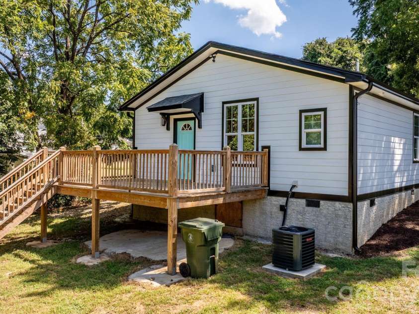 111 Clay Street, Lowell, NC 28098.  MLS# CAR4424138, YatesRealty ID 50700. 