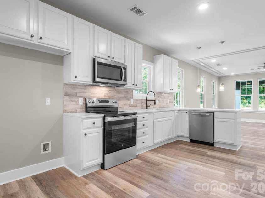111 Clay Street, Lowell, NC 28098.  MLS# CAR4424138, YatesRealty ID 50700. 