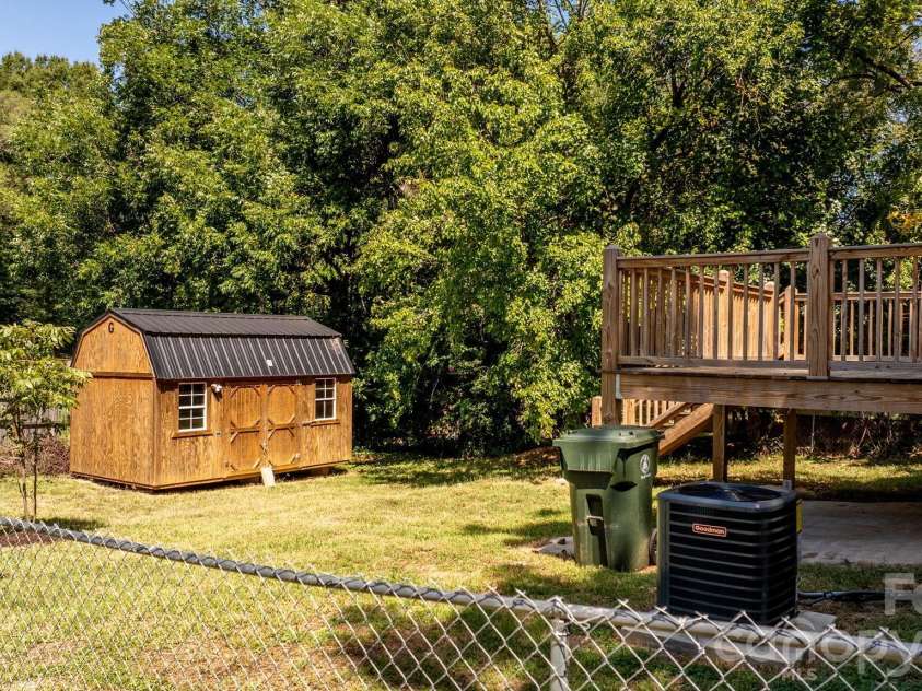 111 Clay Street, Lowell, NC 28098.  MLS# CAR4424138, YatesRealty ID 50700. 