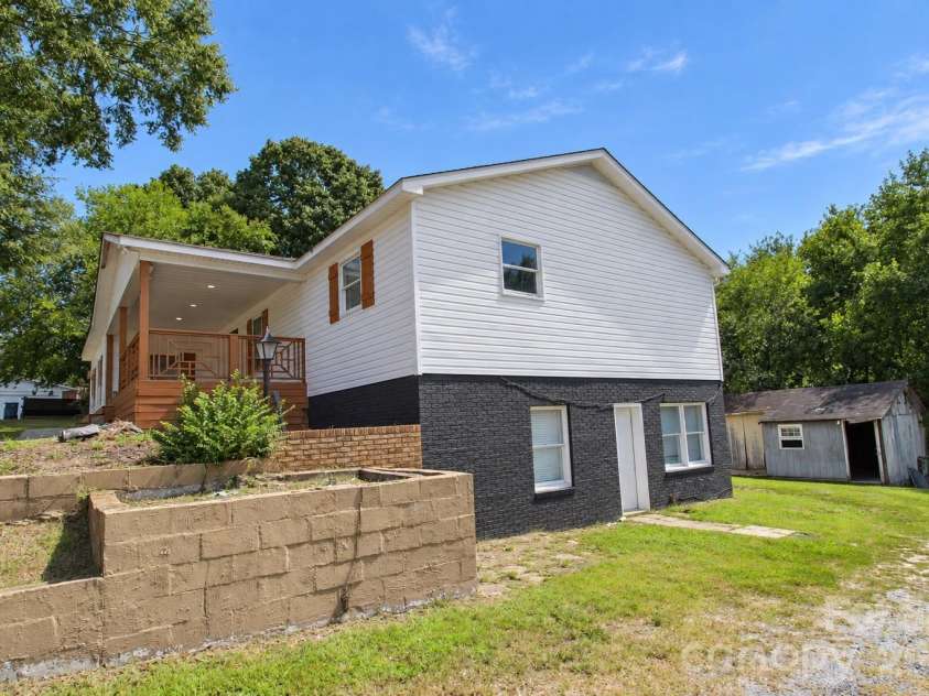 4515 Flowes Store Road, Concord, NC 28025.  MLS# CAR4424276, YatesRealty ID 50701. 