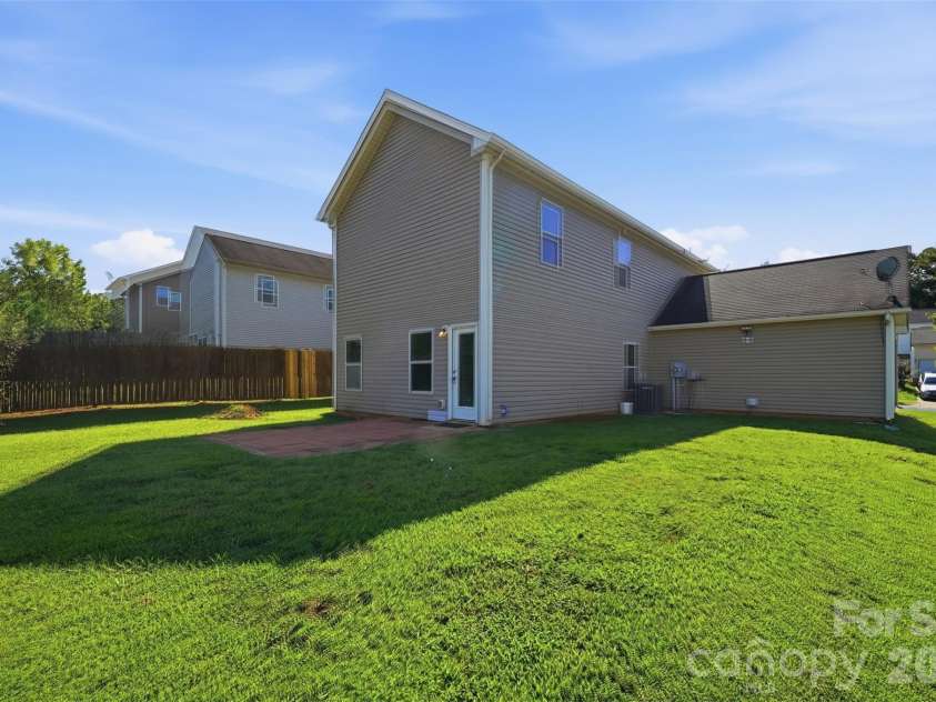 1125 Thanet Street, Concord, NC 28025.  MLS# CAR4423260, YatesRealty ID 50703. 
