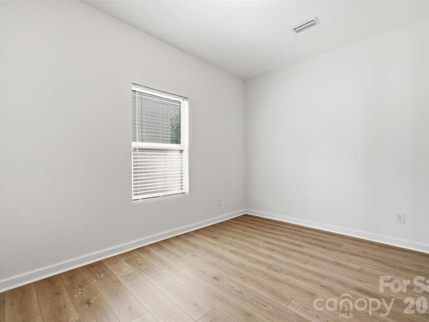 1125 Thanet Street, Concord, NC 28025.  MLS# CAR4423260, YatesRealty ID 50703. Flex space-office/dining room/playroom