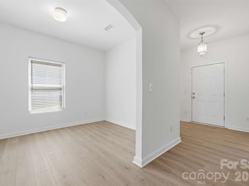 1125 Thanet Street, Concord, NC 28025.  MLS# CAR4423260, YatesRealty ID 50703. Foyer and flex space