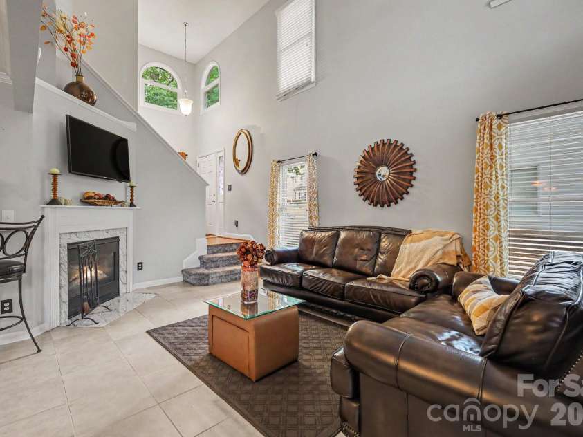 8609 Fox Chase Lane, Charlotte, NC 28269.  MLS# CAR4423387, YatesRealty ID 50705. 