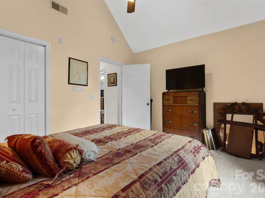 21 Ole Still Lane, Elgin, SC 29045.  MLS# CAR4422727, YatesRealty ID 50706. 