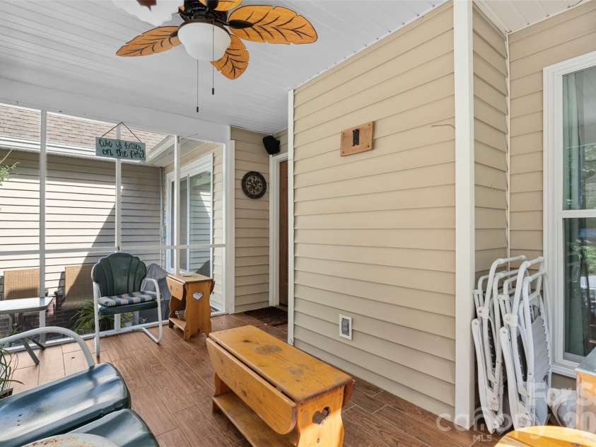 21 Ole Still Lane, Elgin, SC 29045.  MLS# CAR4422727, YatesRealty ID 50706. 