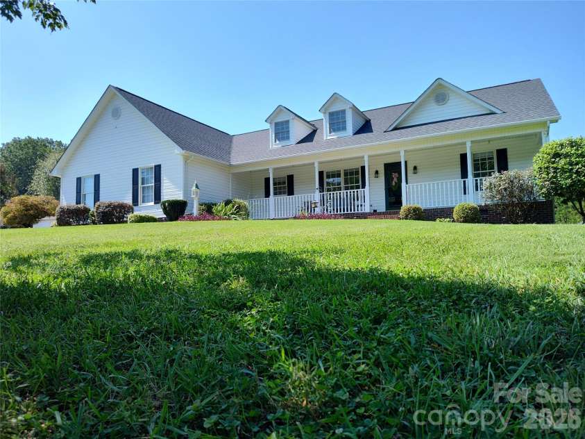 4005 Davis Road, Maiden, NC 28650.  MLS# CAR4422745, YatesRealty ID 50708. 