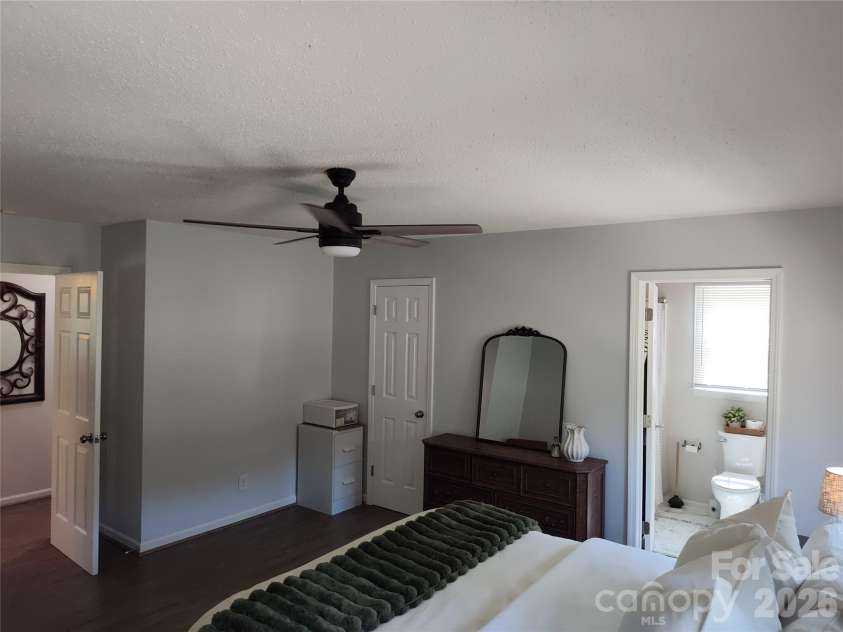 4005 Davis Road, Maiden, NC 28650.  MLS# CAR4422745, YatesRealty ID 50708. 