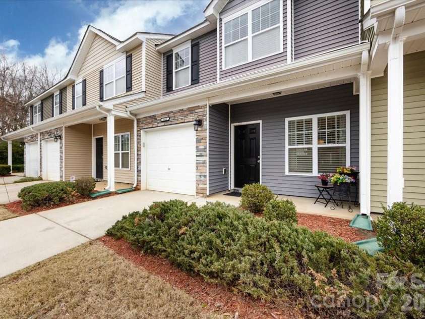 2512 Madeline Meadow Drive, Charlotte, NC 28217.  MLS# CAR4338006, YatesRealty ID 5071. 