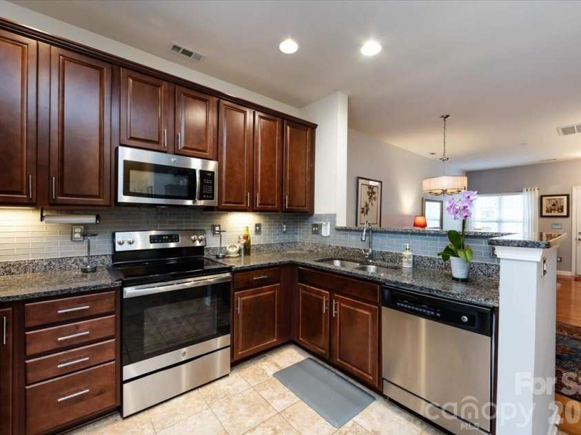 2512 Madeline Meadow Drive, Charlotte, NC 28217.  MLS# CAR4338006, YatesRealty ID 5071. 