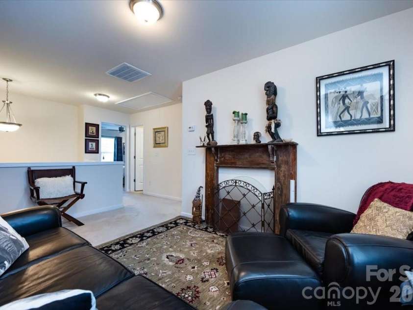 2512 Madeline Meadow Drive, Charlotte, NC 28217.  MLS# CAR4338006, YatesRealty ID 5071. 