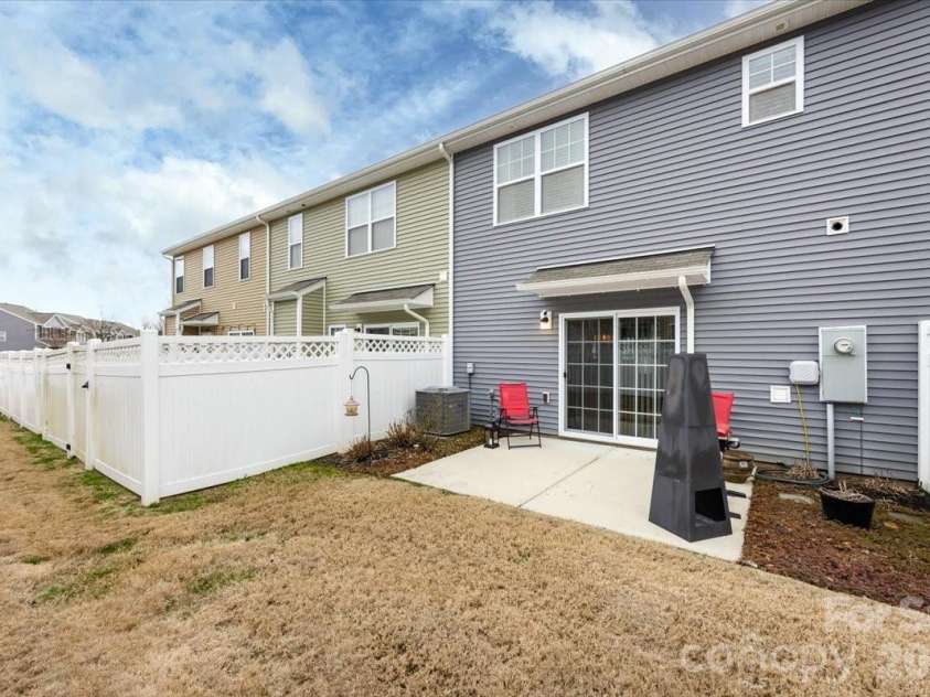 2512 Madeline Meadow Drive, Charlotte, NC 28217.  MLS# CAR4338006, YatesRealty ID 5071. 