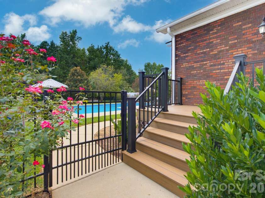 1177 Springlake Road, York, SC 29745.  MLS# CAR4421985, YatesRealty ID 50710. 