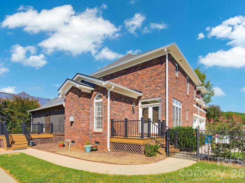 1177 Springlake Road, York, SC 29745.  MLS# CAR4421985, YatesRealty ID 50710. 