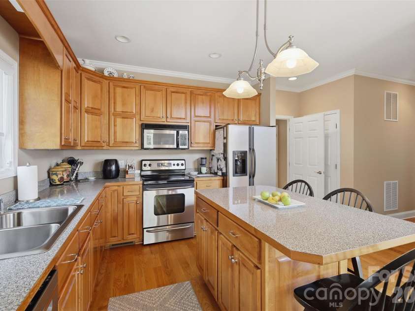 687 Sam Poole Lane, Taylorsville, NC 28681.  MLS# CAR4421693, YatesRealty ID 50711. 