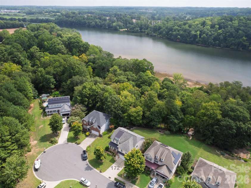 172 Tom Sawyer Lane, Mount Holly, NC 28120.  MLS# CAR4422255, YatesRealty ID 50713. 