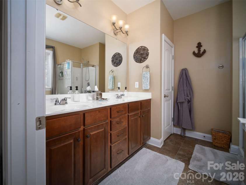 172 Tom Sawyer Lane, Mount Holly, NC 28120.  MLS# CAR4422255, YatesRealty ID 50713. 