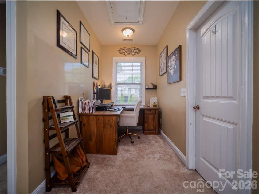 172 Tom Sawyer Lane, Mount Holly, NC 28120.  MLS# CAR4422255, YatesRealty ID 50713. 