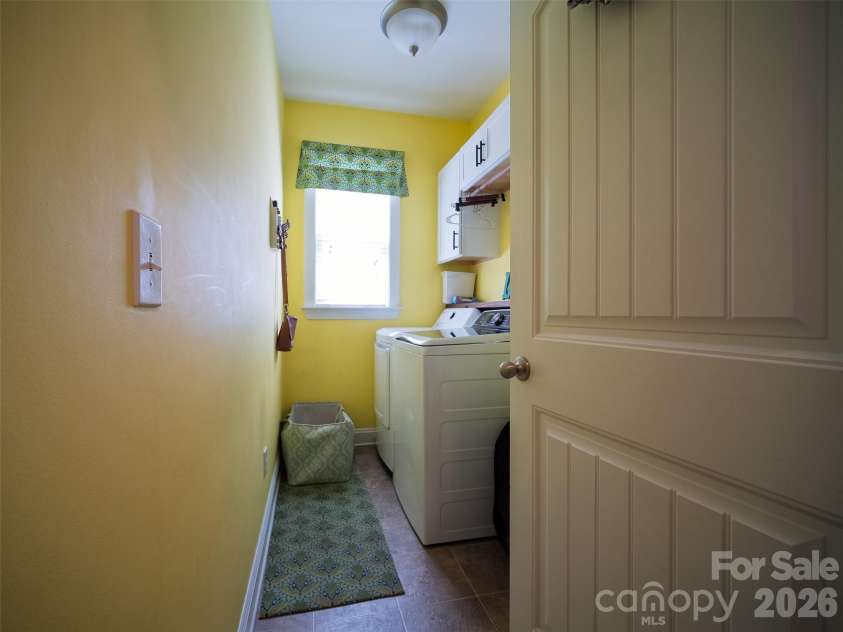 172 Tom Sawyer Lane, Mount Holly, NC 28120.  MLS# CAR4422255, YatesRealty ID 50713. 
