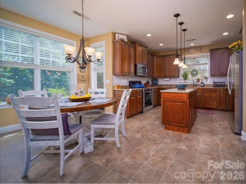172 Tom Sawyer Lane, Mount Holly, NC 28120.  MLS# CAR4422255, YatesRealty ID 50713. 