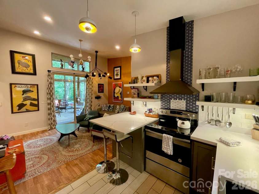 97 Fairway Drive, Black Mountain, NC 28711.  MLS# CAR4421102, YatesRealty ID 50716. 