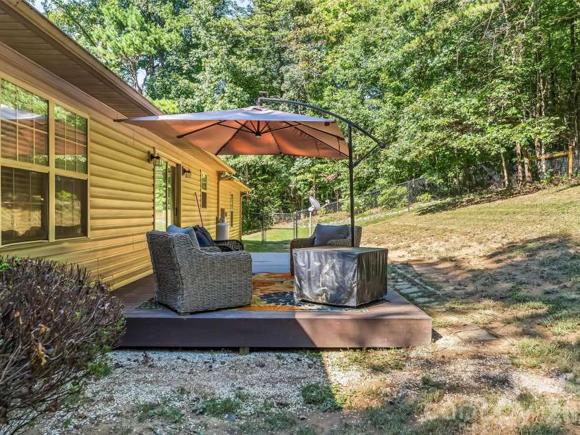 132 Dogwood Heights Drive, Marion, NC 28752.  MLS# CAR4421335, YatesRealty ID 50717. Backyard/Patio