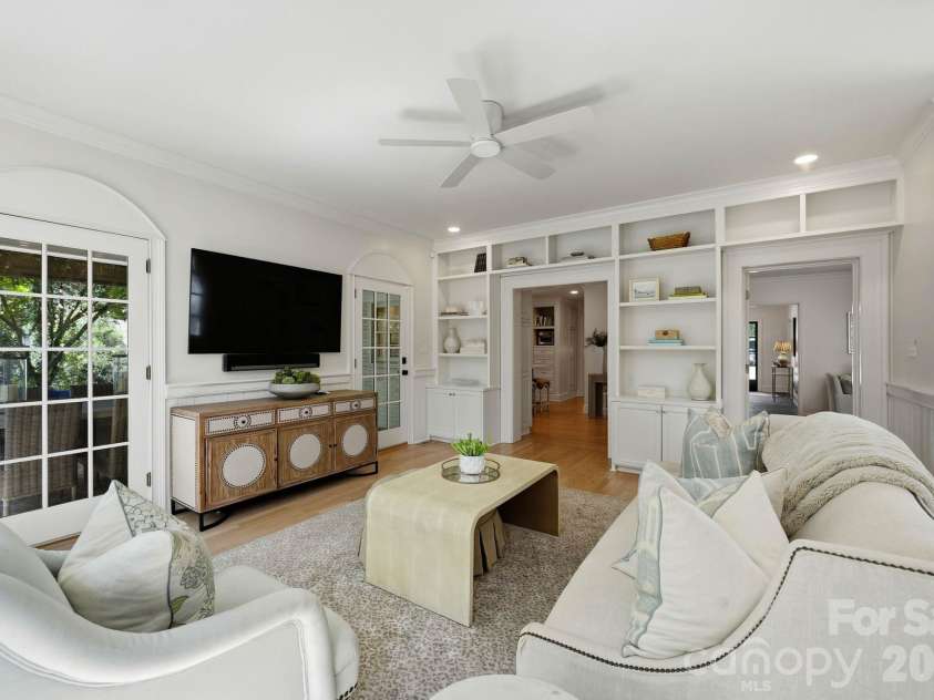 400 Fesbrook Court, Charlotte, NC 28270.  MLS# CAR4421323, YatesRealty ID 50718. 