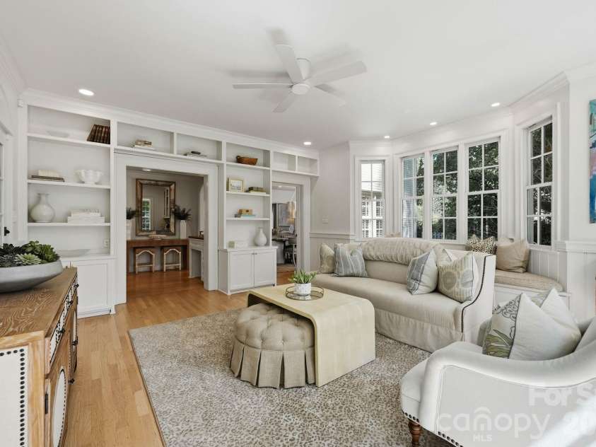 400 Fesbrook Court, Charlotte, NC 28270.  MLS# CAR4421323, YatesRealty ID 50718. 