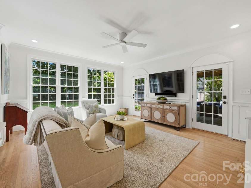 400 Fesbrook Court, Charlotte, NC 28270.  MLS# CAR4421323, YatesRealty ID 50718. 