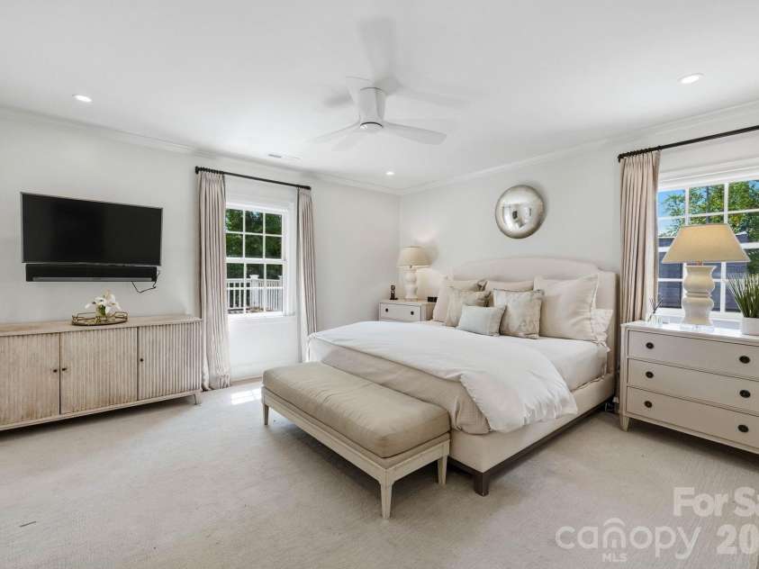 400 Fesbrook Court, Charlotte, NC 28270.  MLS# CAR4421323, YatesRealty ID 50718. 