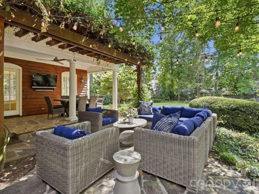 400 Fesbrook Court, Charlotte, NC 28270.  MLS# CAR4421323, YatesRealty ID 50718. 