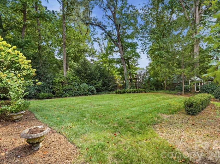 400 Fesbrook Court, Charlotte, NC 28270.  MLS# CAR4421323, YatesRealty ID 50718. 