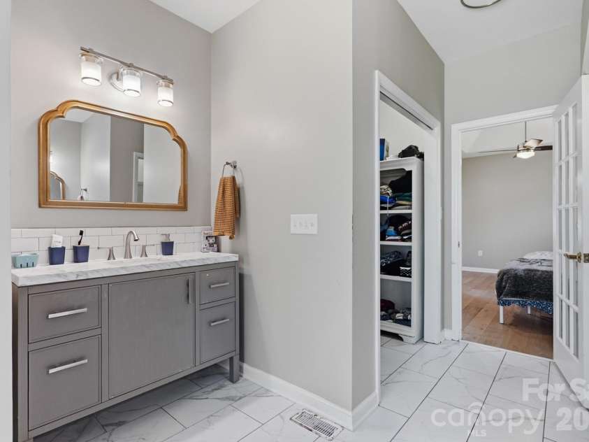 8025 Silver Maple Lane, Mint Hill, NC 28227.  MLS# CAR4420219, YatesRealty ID 50719. 