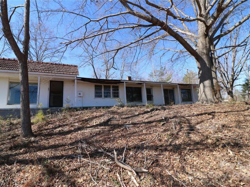 130 Song Sparrow Court, Rutherfordton, NC 28139.  MLS# CAR4225265, YatesRealty ID 5072. 