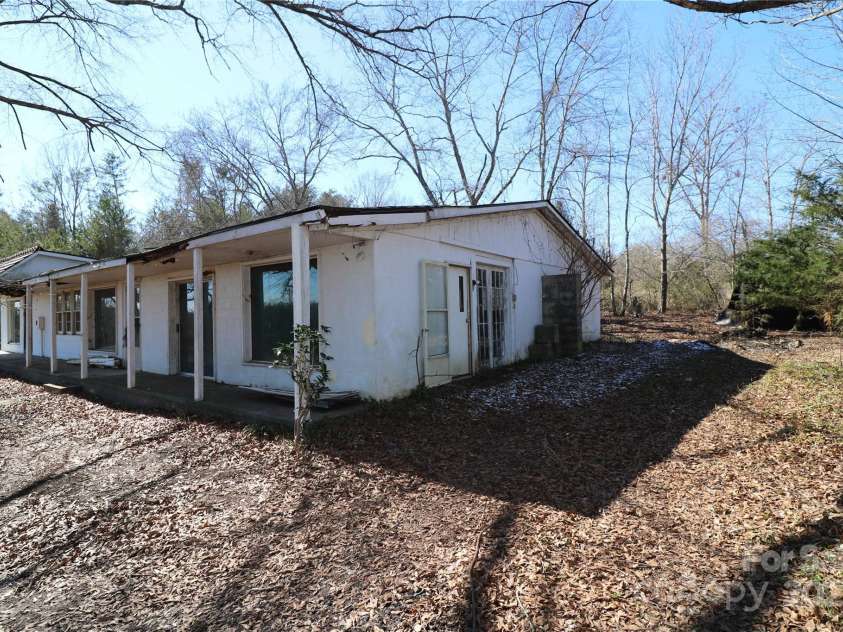 130 Song Sparrow Court, Rutherfordton, NC 28139.  MLS# CAR4225265, YatesRealty ID 5072. 