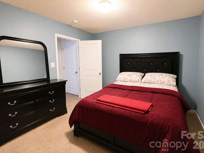 617 Shellbark Drive, Concord, NC 28025.  MLS# CAR4419191, YatesRealty ID 50723. 