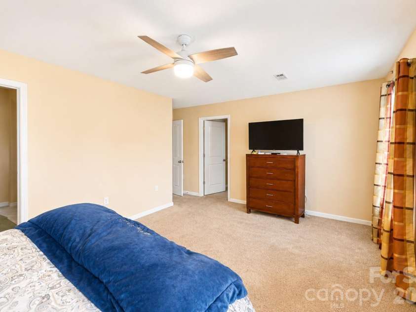 617 Shellbark Drive, Concord, NC 28025.  MLS# CAR4419191, YatesRealty ID 50723. 