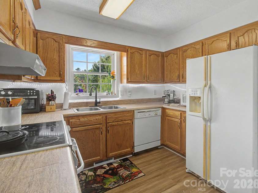 253 Tipton Hill Road, Leicester, NC 28748.  MLS# CAR4423393, YatesRealty ID 50726. 