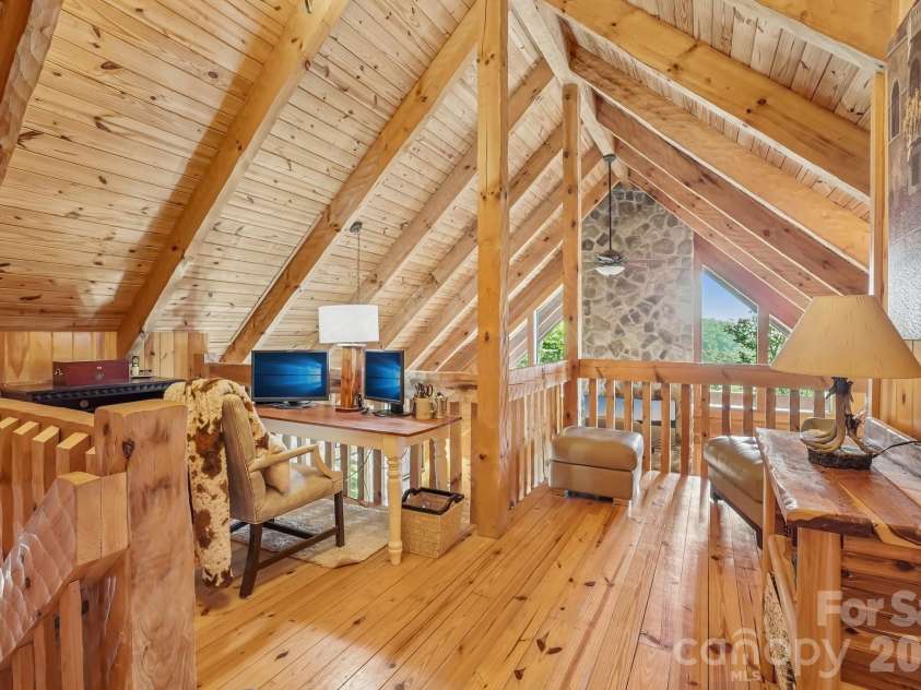 246 Puncheon Lane, Mars Hill, NC 28754.  MLS# CAR4423964, YatesRealty ID 50727. Loft Area