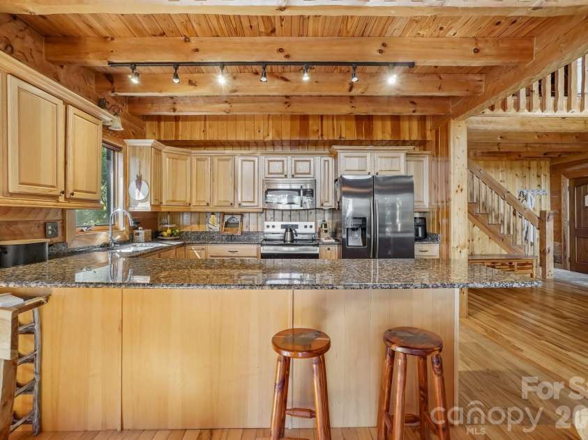 246 Puncheon Lane, Mars Hill, NC 28754.  MLS# CAR4423964, YatesRealty ID 50727. Well Thought-out Kitchen