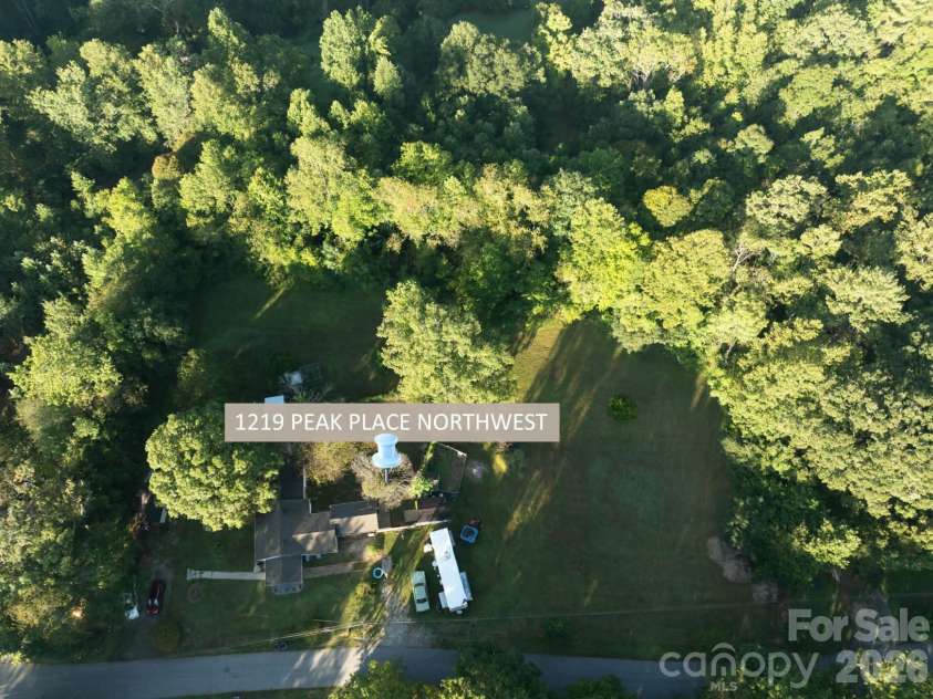 1219 Peak Place, Lenoir, NC 28645.  MLS# CAR4423462, YatesRealty ID 50728. 